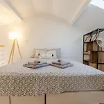 Hébergement de vacances Maison élégante Avec Jardin I Centre De
