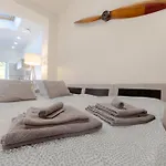 Hébergement de vacances Maison élégante Avec Jardin I Centre De *