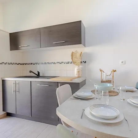 Maison Elegante Avec Jardin I Centre De Cognac