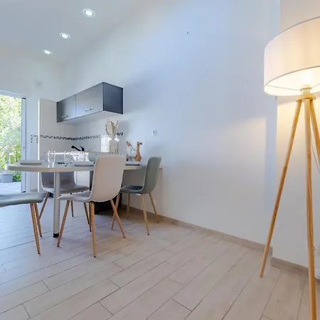 Prázdninový dům Maison Elegante Avec Jardin I Centre De