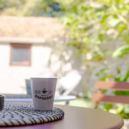 Dom wakacyjny Maison Elegante Avec Jardin I Centre De *